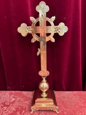 Altar - Cross style Neo Classicistic en Bronze / Polished and Varnished, Belgium  19 th century ( Anno 1885 )