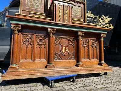 High Quality Neoclassical Roman-Gothic-Style Side-Altar. style Neo Classicistic - Gothic - Style en Oak wood, Belgium  19 th century