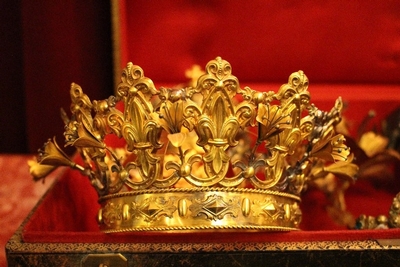Original Case With Crowns And Lily en Brass / Silver / Stones, Dutch 19th century