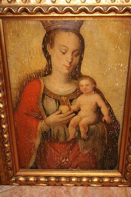 Painting Madonna With Child en Painted on wooden panel, Belgium 16 th century