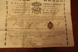 Relic St. Bonaventura Cardinalis Albanensis Ex Veste With Document Italy  19th century (1823)
