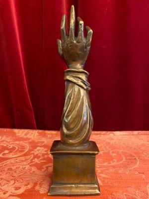 Reliquary - Arm Ex Ossibus St. Barnabas Apostle en Bronze / Glass / Red Seals, Italy 18th century