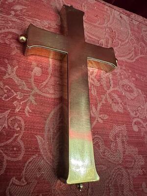 Reliquary - Cross Containing Multiple First - Class ( Ex Ossibus ) Relics Of Early Saints ( Difficult To Read ) en Fully Hand made Brass Cross Monestery - Work / Bronze / Polished and Varnished / Fabrics, Southern Germany 18 th century ( Anno 1725 )