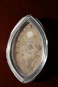 Reliquary Ex Praesepio D.N.J.C. en silver, France 18 th century