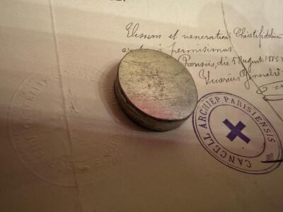 1  Reliquary - First Class Relic Ex Carne St. Vincentius A Paulo With Document