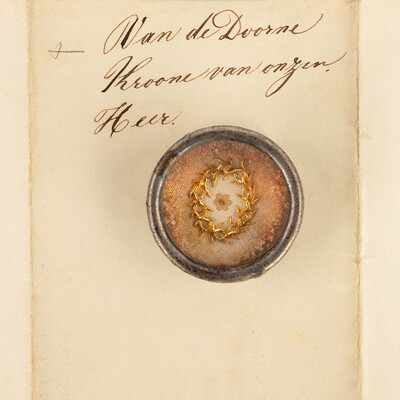 Reliquary - Relic  Corona Spinea Domini Nostri Jesu-Christi With Original Document en Brass / Glass / Wax Seal, Belgium  19 th century