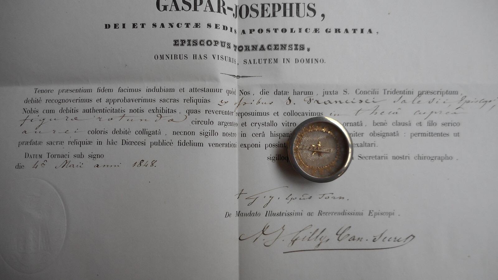1  Reliquary - Relic Ex Ossibus Francis De Sales With Original Document