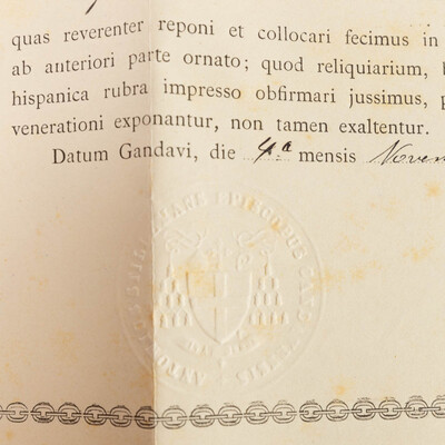 Reliquary - Relic Ex Ossibus Sancti Adriani Martyris. With Original Document en Brass / Glass / Wax Seal, Belgium  19 th century