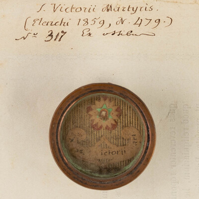 Reliquary - Relic Ex Ossibus Sancti Victorii Martyris  With Original Document en Brass / Glass / Wax Seal, Belgium  19 th century