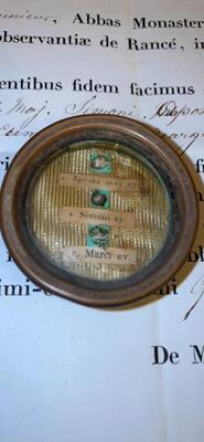 1  Reliquary - Relic Ex Ossibus St. Jacobus Major, St Simon Apostle, St. Marcus Evangelist.
