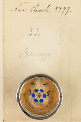 Reliquary - Relic  Ex Veste Caroli Borromai, Conf. Pont. With Original Docment en Brass / Glass / Wax Seal, Belgium  19 th century