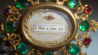 Reliquary - Relic St. Therese  en Brass / Gilt / Stones / Wax Seal, Belgium 19 th century