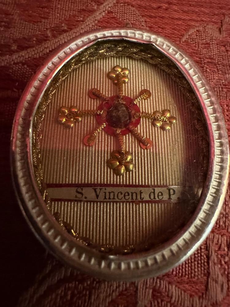 1  Reliquary - Relic St. Vincentius A Paulo