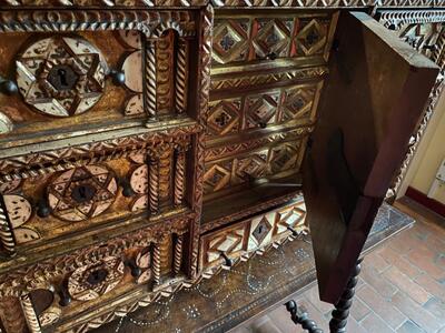 Exceptional Vargueno Cabinet style Renaissance - Style en Fully Hand - Carved Wood / Ivory / Pearl Inlay / Hand Forget Iron Locks, Spain 17 th century