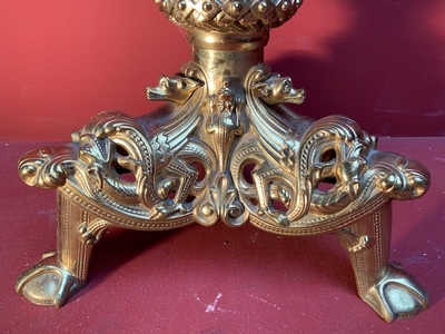 Pascal Candlestick Measures Without Pin style Romanesque en Bronze / Gilt, France 19th century
