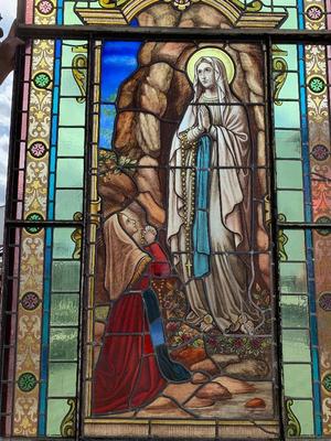 1 Romanesque Stained Glass Window : Mary S Appaerance To Bernadette In Lourdes. Signed: Grosse Bruges.