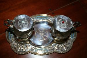 Cruets style Romanesque - Style en Brass / Glass / Enamel / Stones, France 19th century anno 1875