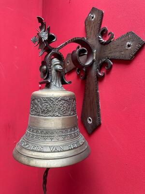 Sacristy Bell en Hand Forged - Iron Wall Bracket / Bronze Bell, Netherlands  19 th century