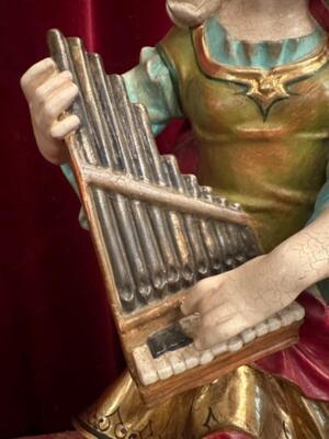 St. Cecilia Sculpture  en Hand - Carved Wood Polychrome / Gilt, Italy  20 th century