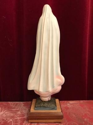 St. Fatima Statue en Plaster Polychrome, France 21th century