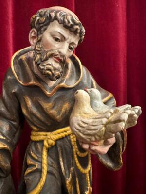 St. Francis Sculpture en Hand - Carved Wood Polychrome / Gilt, Italy  20 th century