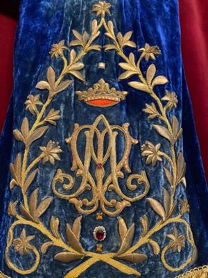 St. Mary Robe en Hand - Embroidered / Fabrics / Stones, Belgium  19 th century