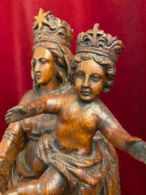 St. Mary With Child  en Oak wood, France 19 th century