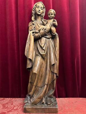 St. Mary With Child Sculpture. en Hand - Carved Wood , Southern Germany 20 th century