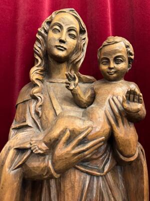 St. Mary With Child Sculpture. en Hand - Carved Wood , Southern Germany 20 th century