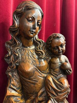 St. Mary With Child Sculpture. en Hand - Carved Wood , 20 th century