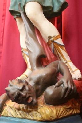 St. Michael Statue en plaster polychrome, France 19th century ( anno 1890 )