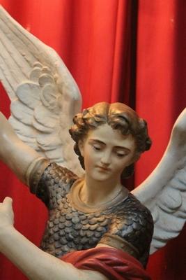 St. Michael Statue en plaster polychrome, France 19th century ( anno 1890 )