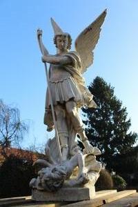 St. Michael Statue Cast Iron Weight 170 Kgs ! en CAST IRON, France 19th century