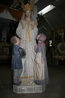 Statue: N.D. De La Salette en Terra-Cotta polychrome, France 19th century