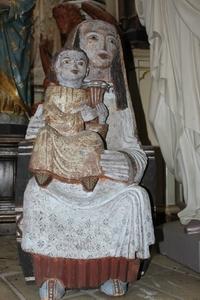 Very Rare, Special And Heavy Statue St. Mary &  Child , Design Based On Various Styles And Cultures , Terra-Cotta , Statue And Colours Burned In A Kiln , Netherlands , 1960 , Higher Price-Range. en Terra-Cotta, Dutch 20th century