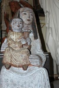 Very Rare, Special And Heavy Statue St. Mary &  Child , Design Based On Various Styles And Cultures , Terra-Cotta , Statue And Colours Burned In A Kiln , Netherlands , 1960 , Higher Price-Range. en Terra-Cotta, Dutch 20th century