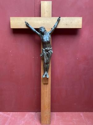 Wooden Cross With Cast Iron Corpus en Wooden Cross / Cast Iron Corpus, Belgium 19 th century