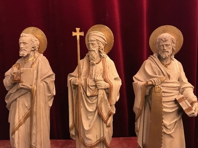 Apostles Fully Hand - Carved Sandstone style Gothic - style en hand-carved sandstone, Belgium 19th century ( anno 1875 )