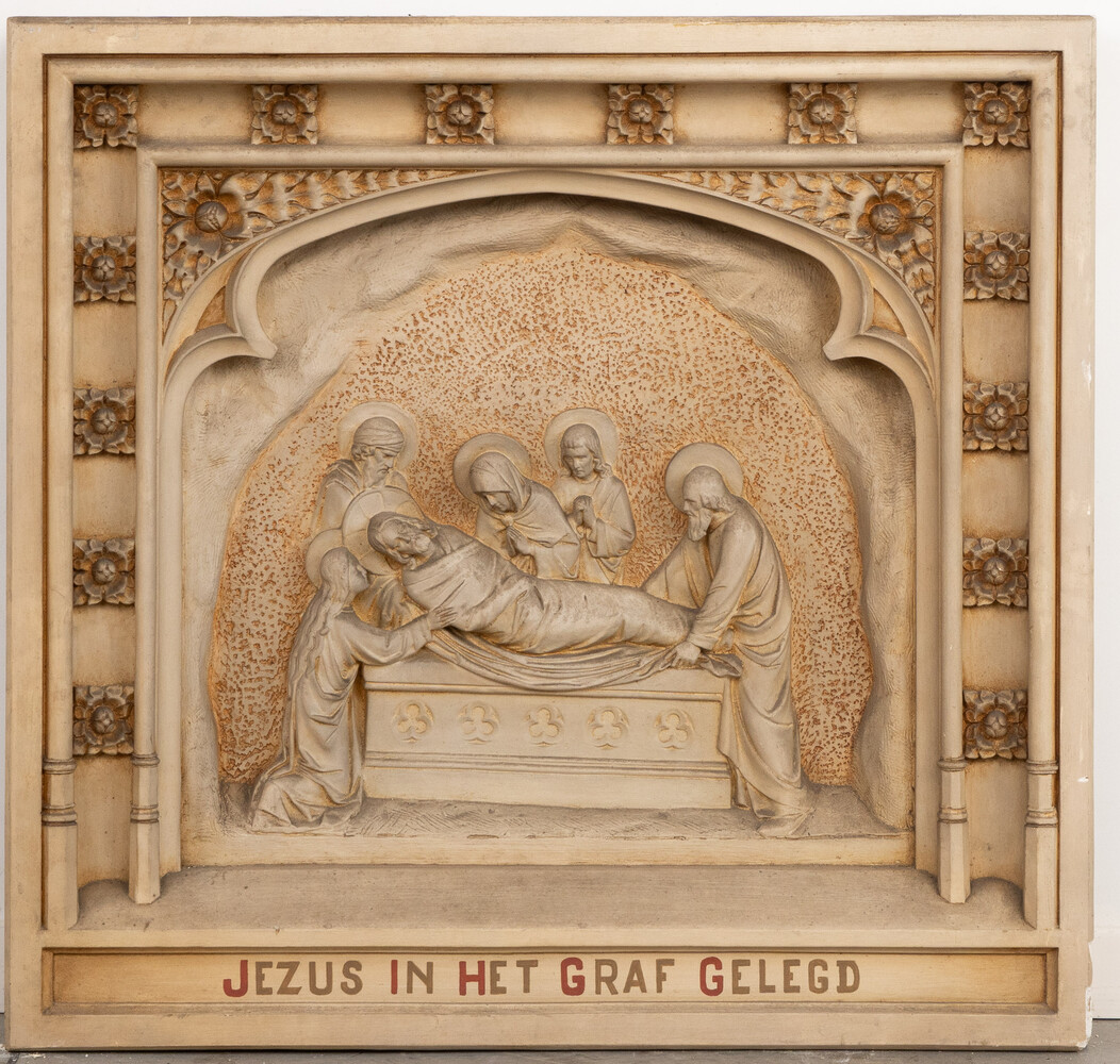 14 Gothic - Style Stations Of The Cross