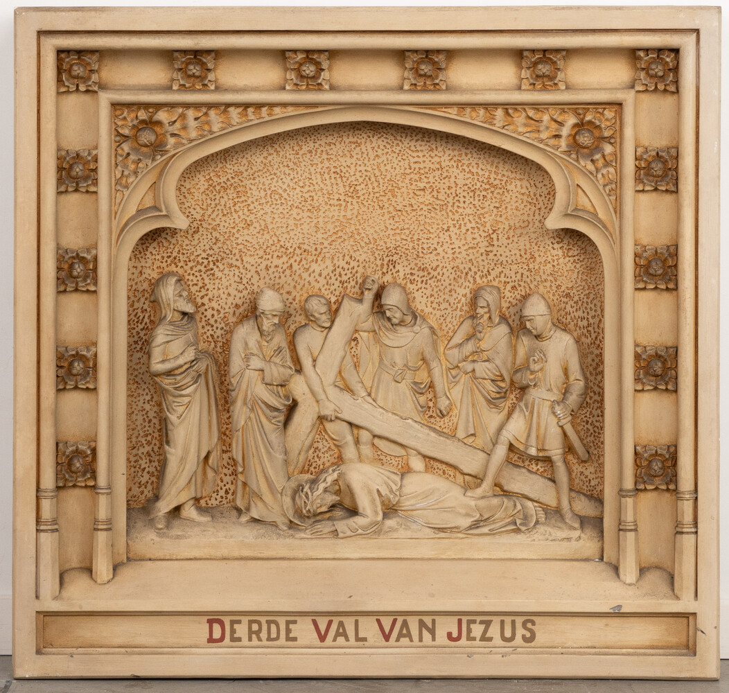 14 Gothic - Style Stations Of The Cross.