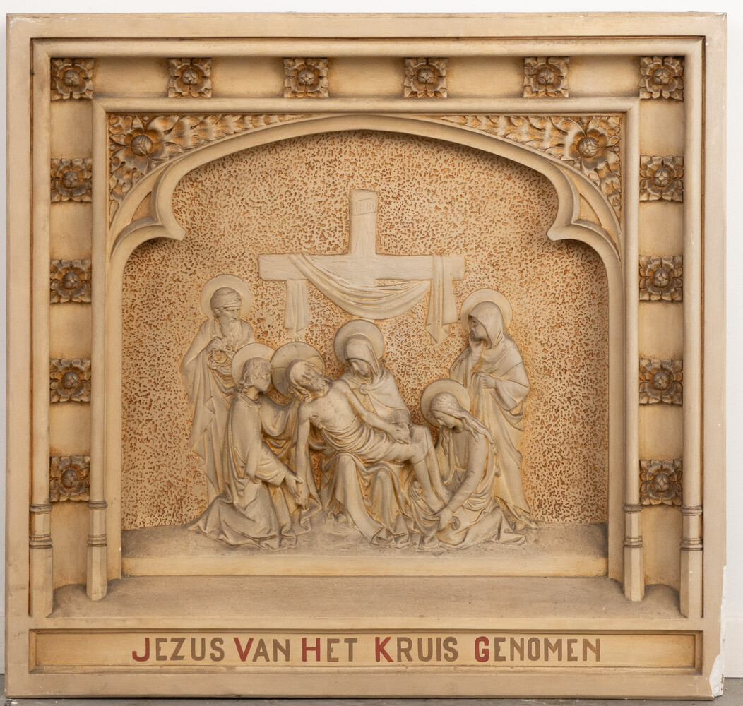 14 Gothic - Style Stations Of The Cross