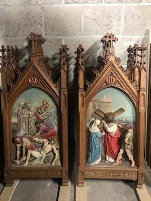 Stations Of The Cross. Signed  : Henri Gerard Namur Belgium style Gothic - style en Oak Wooden Frames / Wood Pap Reliefs, Namur Belgium 19th century