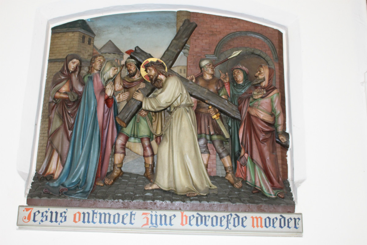 14  Stations Of The Cross