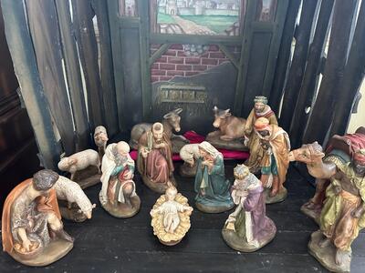 Nativity Set  style Gothic - Style en Plaster polychrome, Belgium  19 th century