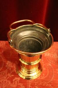 Censer / Holy Water Bucket / Altar Bell en Brass / Polished / New Varnished, Belgium 19th century
