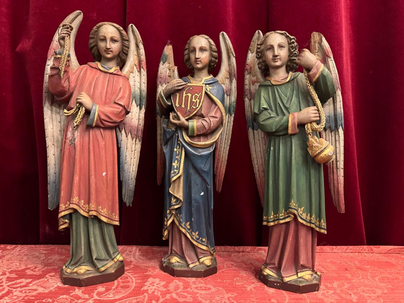 3 Gothic - Style Angels