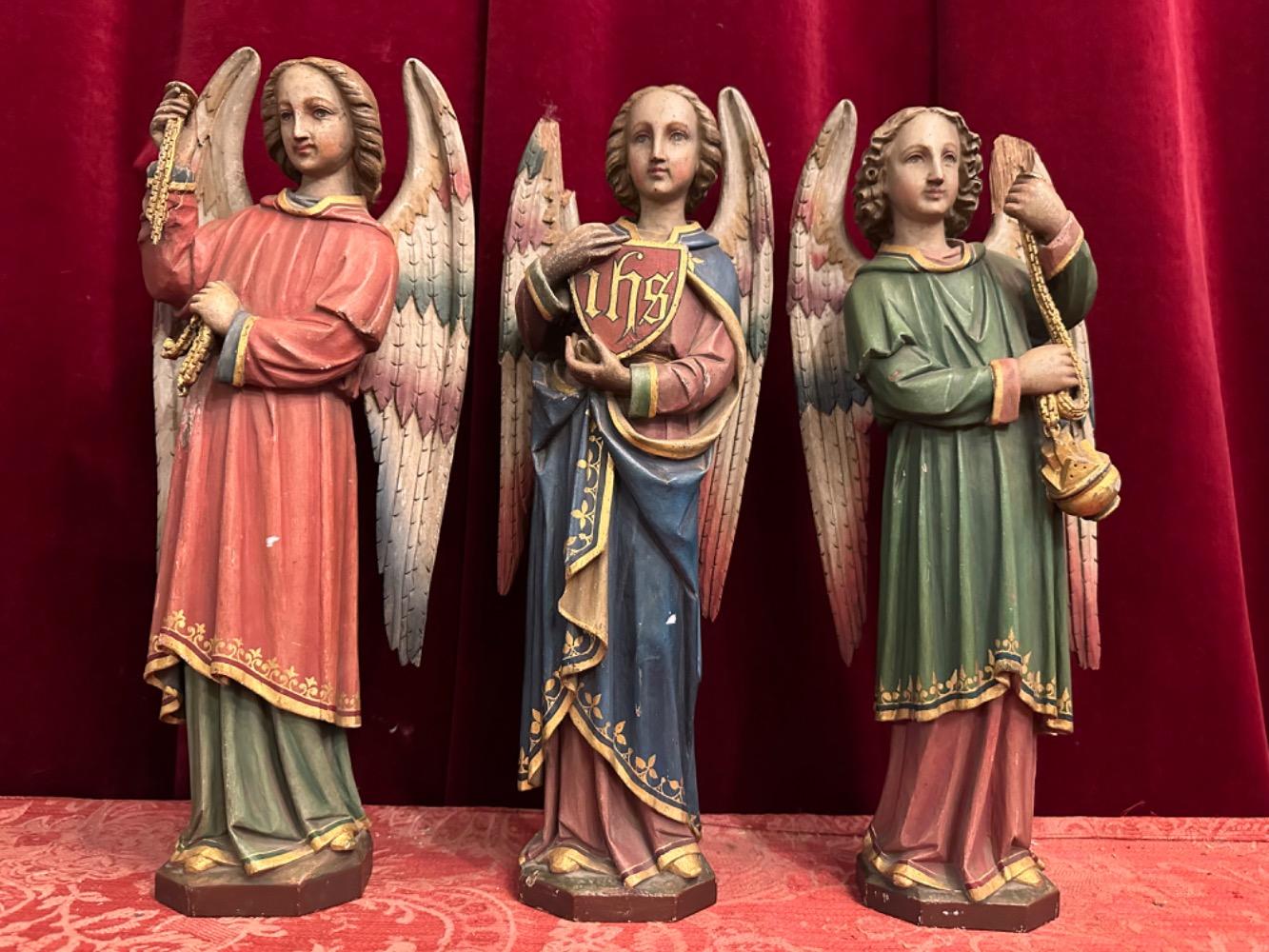 3 Gothic - Style Angels