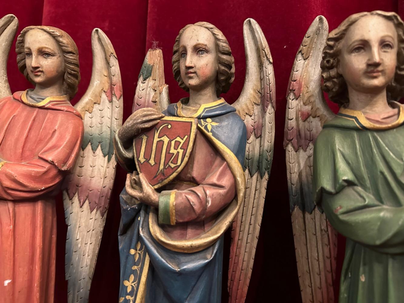 3 Gothic - Style Angels