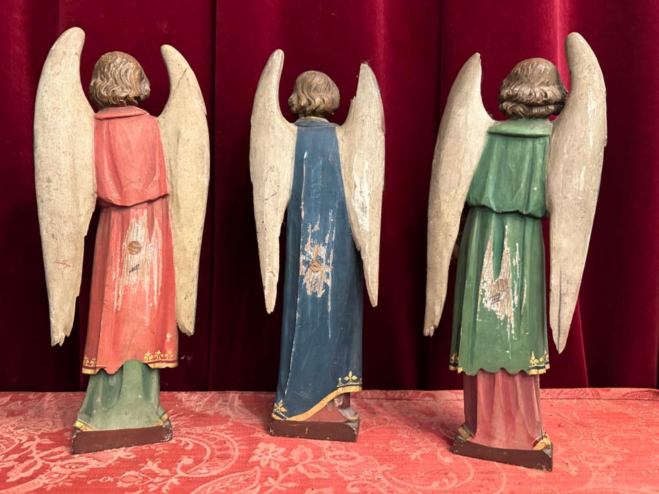 3 Gothic - Style Angels