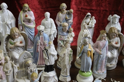 Exceptional And Spectaculair Formerly Private Collection  en Porcelain, Belgium 19th century